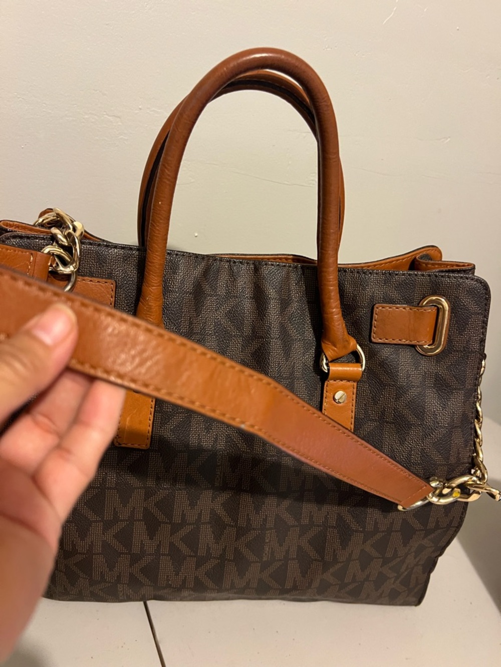 Michael Kors Brown Logo Tote with Tan Leather and Gold Hardware - Picture 9 of 13